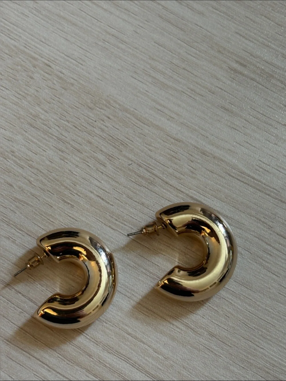 N/A bold gold